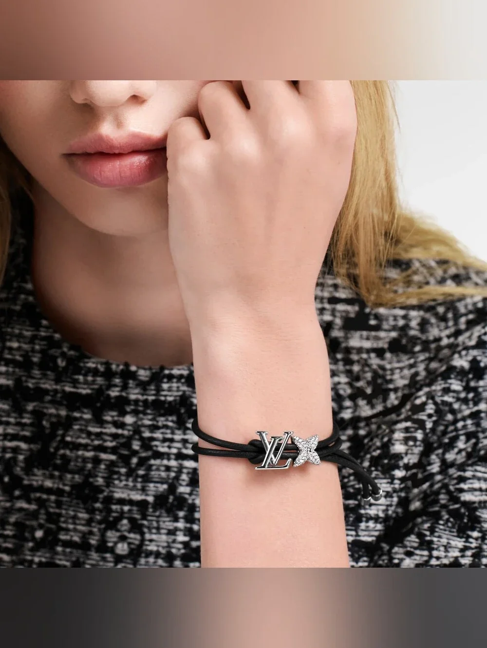 NWT Louis Vuitton Bloom Strass Crystal Leather Cord Bracelet!